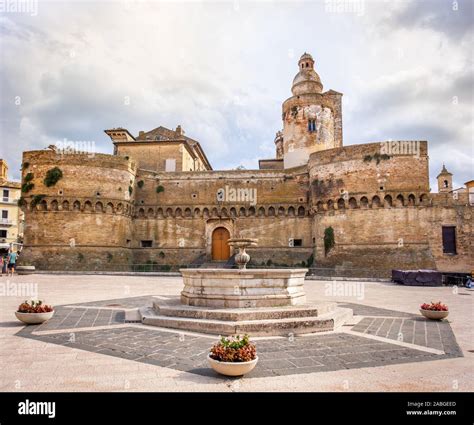 Vasto italy hi-res stock photography and images - Alamy