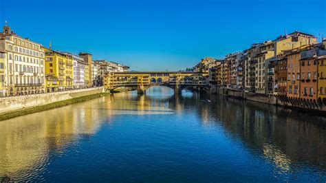 Ponte Vecchio We Florencji Kamienna Przesz O