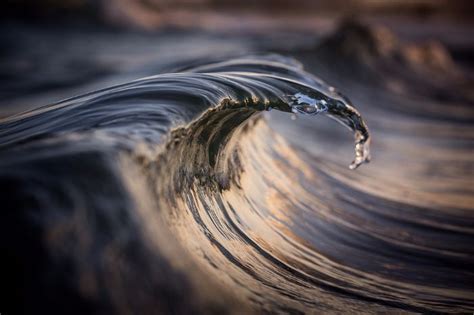 Majestueuses Fragiles Et Puissantes Les Vagues Photographiées Par