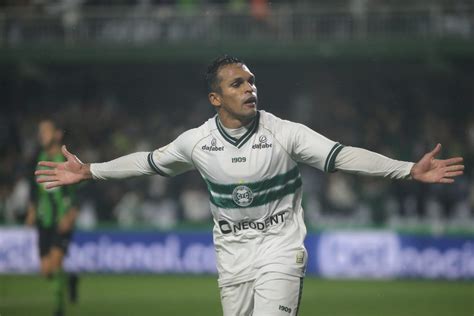 Coritiba Vence O América Mg De Virada Engata A Segunda Marcha E Deixa