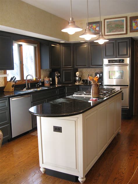 Kitchen Cabinet Refacing: A Guide To The Process And Benefits - Kitchen ...