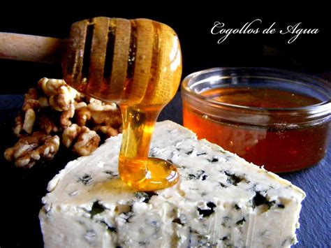 QUESO AZUL CON MIEL Y NUECES Cogollos De Agua