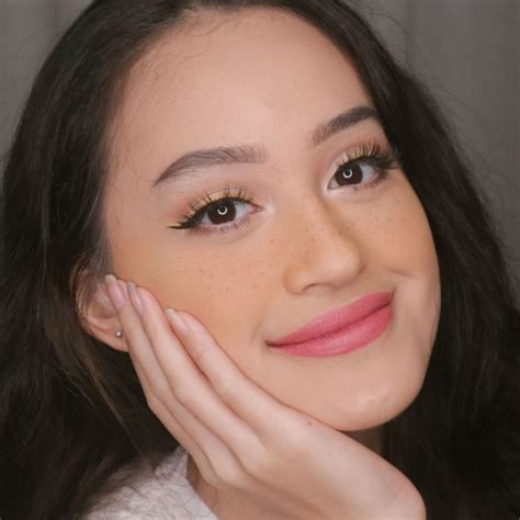 9 Inspirasi Natural Makeup Look Ala Nadya Aqilla