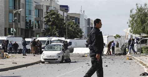 مقتل شرطي وجرح أربعة في تفجير قرب السفارة الأميركية بتونس أخبار سياسة