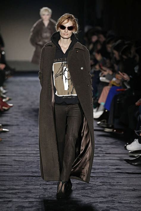 Max Mara Ready To Wear Fashion Show Collection Fall Winter 2018