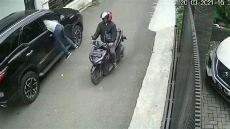 Waspada Pencurian Modus Pecah Kaca Mobil Terekam CCTV Laptop Dan Uang