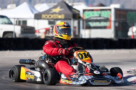 Racing Go Kart Track Extreme Concentration Photo Background And Picture ...