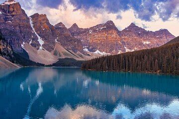 Moraine Lake Lake Louise Unique Sunrise Experience Canmore