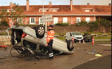 Sábado Complicado En Las Carreteras Vizcaínas Doce Heridos En Accidentes Entre Ellos Dos Niños