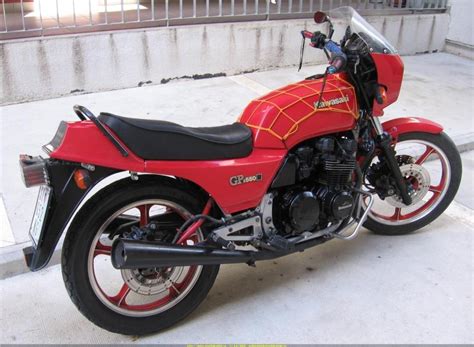 1983 Kawasaki GPZ550 Moto ZombDrive