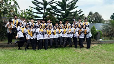 Paduan Suara PGRI Cabang Lumbir Mars PGRI Kambanglah Bungo HUT