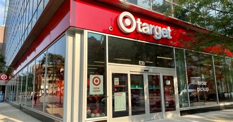 Target Opens River North Location In Chicago Crains Chicago Business