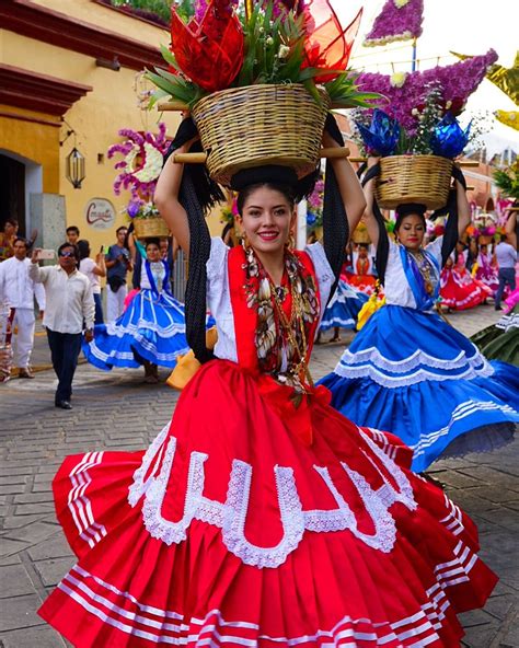 Hermosa China Oaxaqueña chinaoaxaqueña oaxaca guelaguetza