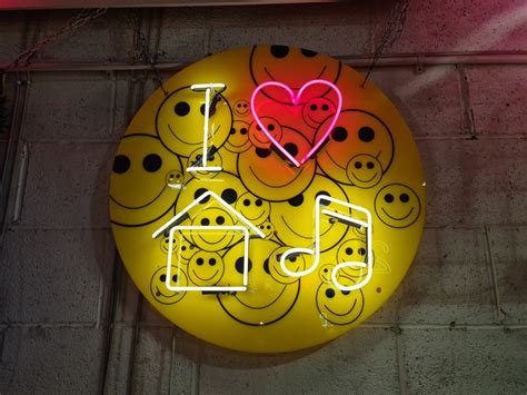 I Love House Music Neon Sign Neon Creations Custom Neon Signs