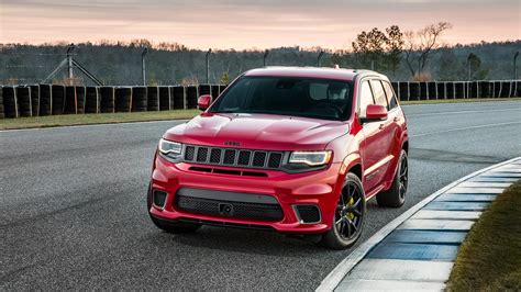 2018 Jeep Grand Cherokee Trackhawk Has 707 Hp Of Purring Hellcat