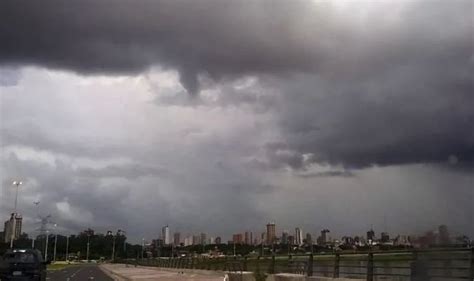 Meteorología Lluvias con tormentas eléctricas moderadas a fuertes