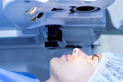 Macular Degeneration Surgery: Preparation and Recovery