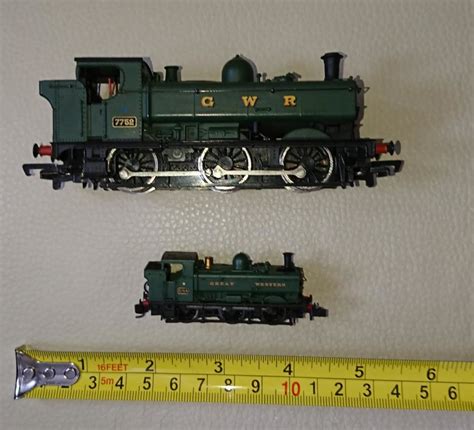 How big (or small) are N gauge trains: photos and dimensions