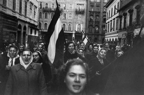 The Hungarian Revolution of 1956: Photos From the Streets of Budapest ...