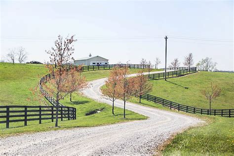 Beautiful Kentucky Horse Farm Convenient to Louisville & Cincinnati ...