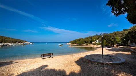 Camping Slatina On The Island Of Cres Camp Slatina