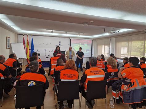 M S De Voluntarios De Protecci N Civil Se Forman En Primeros