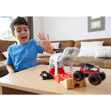 Set De Joaca Hot Wheels Monster Truck Craniul EMAG Ro