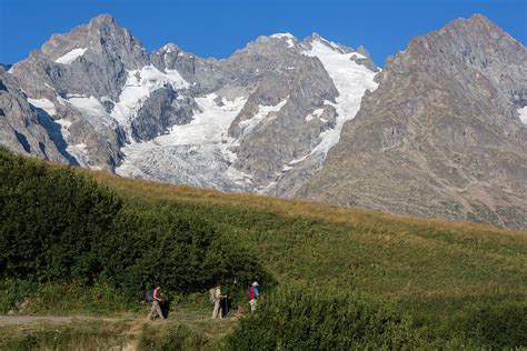 Du Col Du Lautaret L Alpe Du Villar D Ar Ne Grand Tour Des Ecrins