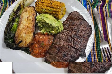 El Tradicional Churrasco Guatemalteco Con Su Saz N