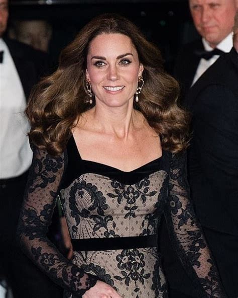 Kate Middleton más osada que nunca con un falso naked Para Ti