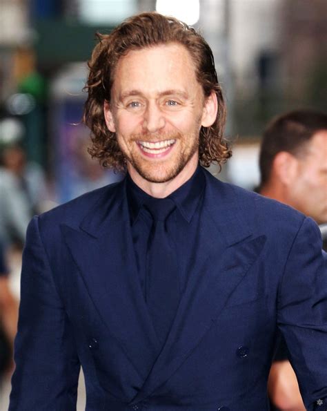 Tom Hiddleston Arrives At The LSSC At The Ed Sullivan Theater On