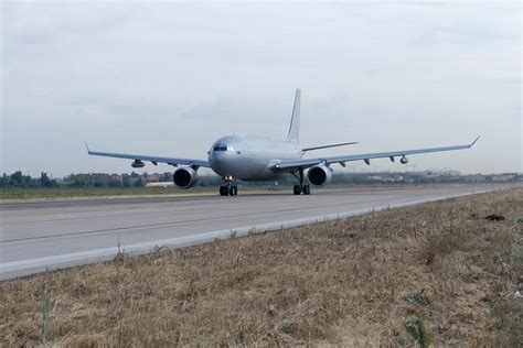 El Primer A Mrtt De Airbus Military Parte A Australia En Vuelo De