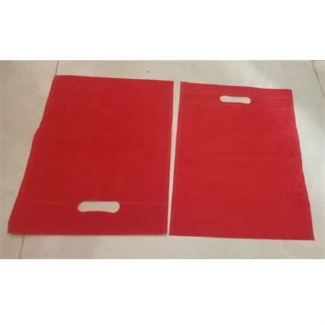 Red D Cut Non Woven Carry Bag 12x15 Inch Lxw At Rs 2 8 Piece In Mumbai