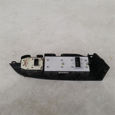 Used Power Door Window Switch For Rio Rh Front Master