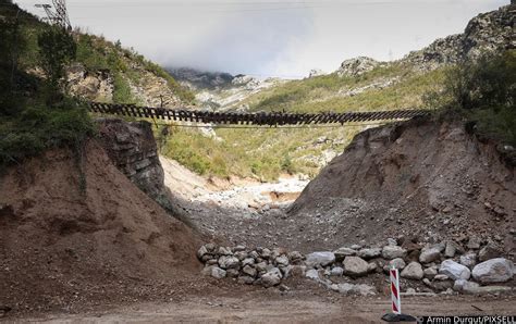 Radnici Gikil A Sutra U Jablanici Uru It E Pomo I Apelirati Na Vladu