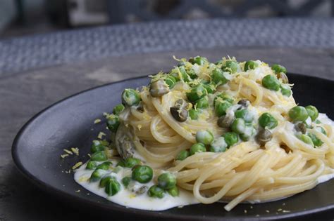 Lemon Cream Spaghetti with Peas and Capers [Homemade] : food