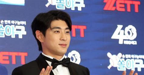 포토 이정후 멋진 턱시도 차림
