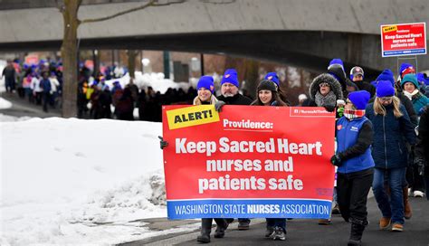 Sacred Heart Nurses Hold Spokane Rally Amid Contract Talks The Spokesman Review