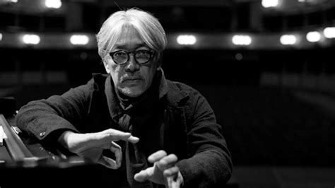 Ryuichi Sakamoto è morto addio al musicista Premio Oscar