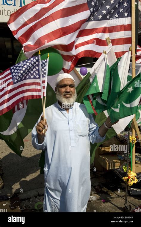 Pakistani American during Pakistan Independence Day celebrations ...