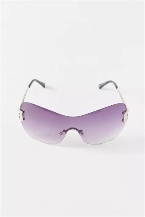 Lindsay Oversized Shield Sunglasses Urban Outfitters Canada