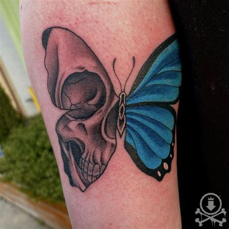 Skullbutterfly Tattoo By Mike Wolfinger En 2024