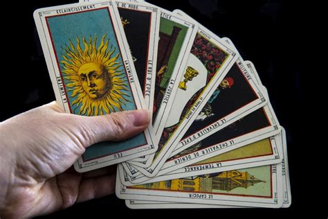 Cuál Es La Carta Del Tarot Que Se Corresponde Con Tu Signo Zodiacal Y