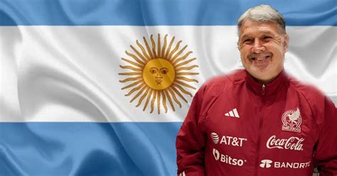 Traición Captan al Tata Martino apoyando a Argentina tras eliminación