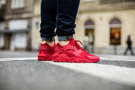 Nike huarache varsity red | Red nike shoes, Red nike, Nike free shoes