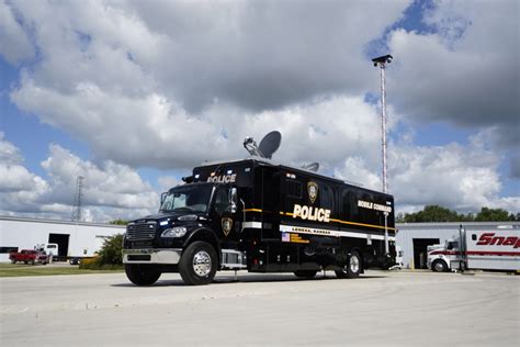 Lenexa Police Department (KS) Mobile Command Center - LDV