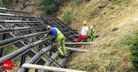 Heiligenblut Hochalpine Baustelle für den Lawinenschutz