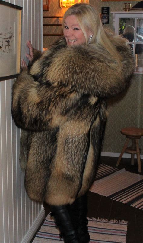 Pin tillagd av Bluefox Fur på My New Racoon from Fur and Leather