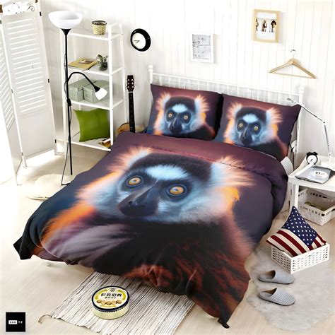 Madagascar AI-Enhanced Lemur Bedding Set