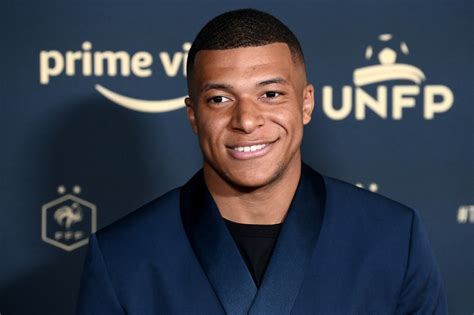 Kylian Mbappé élu champion des champions France 2023 Sports Infos